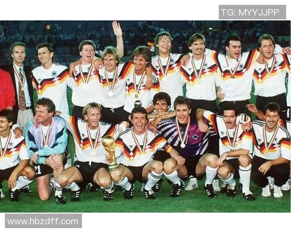 德国足球明星斯的辉煌历程与对足球的深刻影响分析 德国足球明星斯的辉煌历程与对足球的深刻影响分析